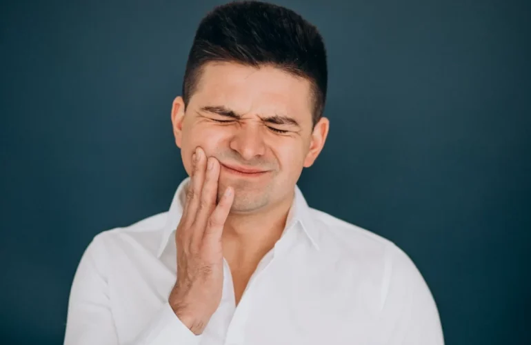 Uyurken Diş Sıkma Neden Olur? Nasıl Tedavi Edilir? uyurken dis sikmak neden olur